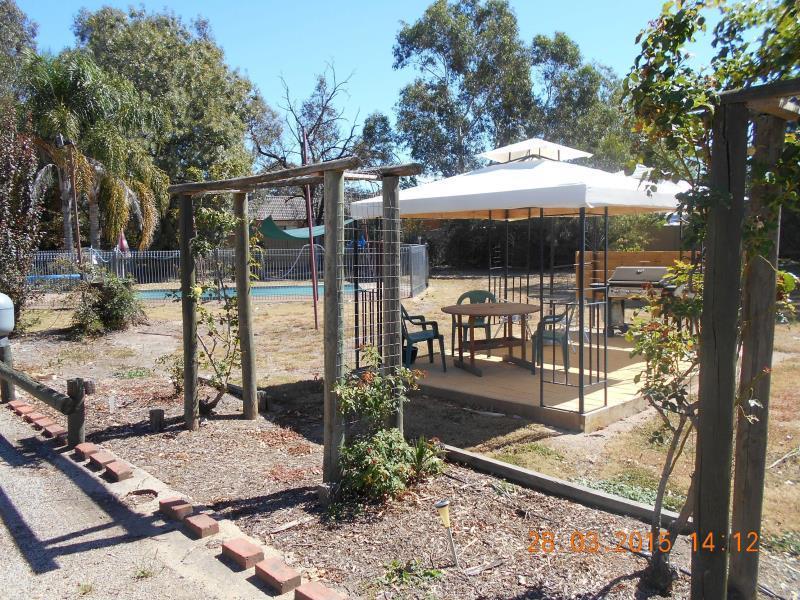 Rose City Motor Inn Benalla Exterior photo